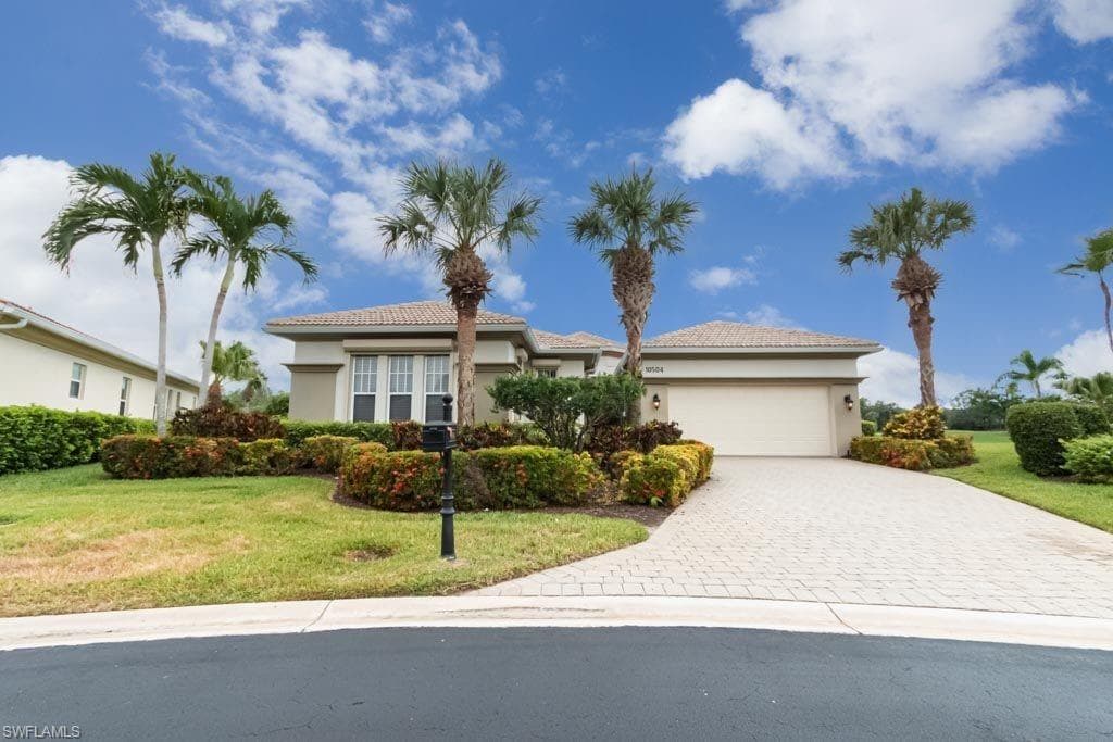 10504 Bellagio DR FORT MYERS, FL 33913