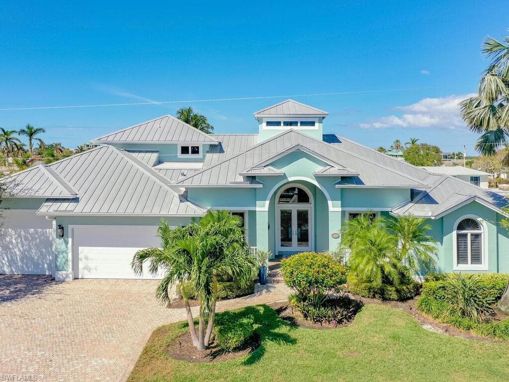 1254 Martinique CT MARCO ISLAND, FL 34145