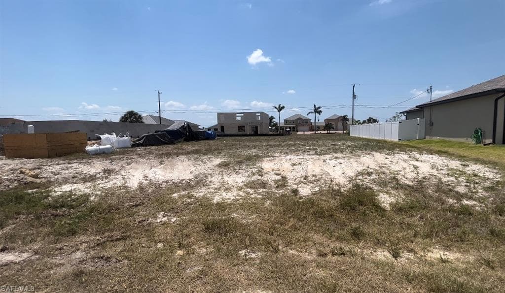 508 NW 7th TER CAPE CORAL, FL 33993