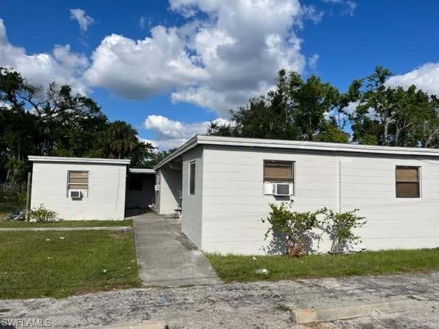 3033 Second ST FORT MYERS, FL 33916