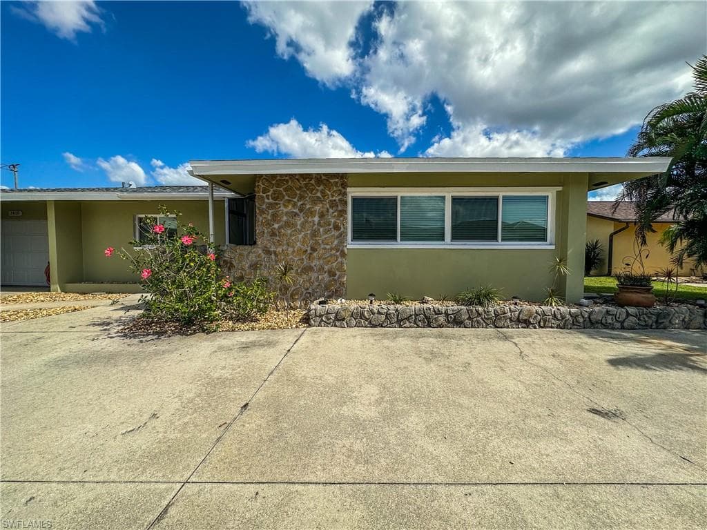 3409 SE 16th PL CAPE CORAL, FL 33904