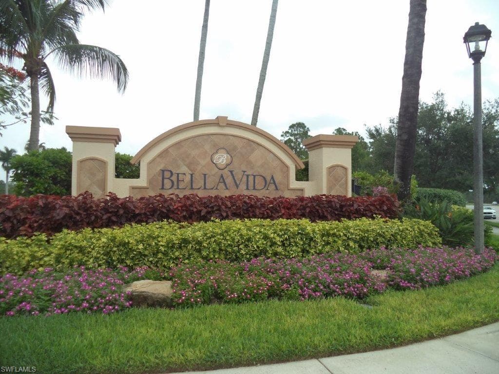 2447 Laurentina LN CAPE CORAL, FL 33909