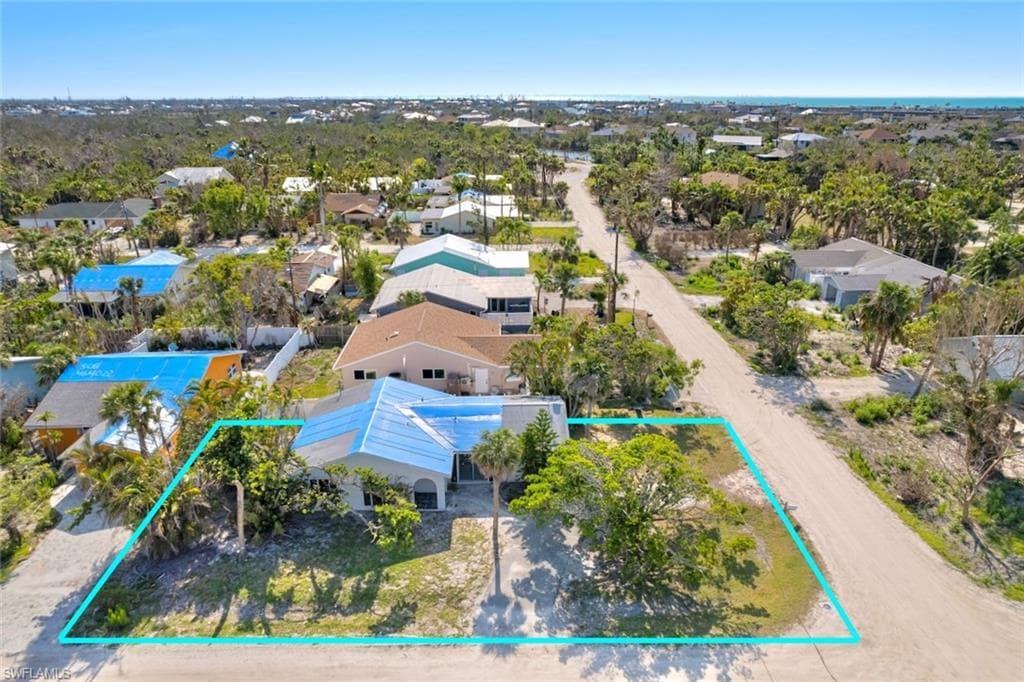 1683 Atlanta Plaza DR SANIBEL, FL 33957