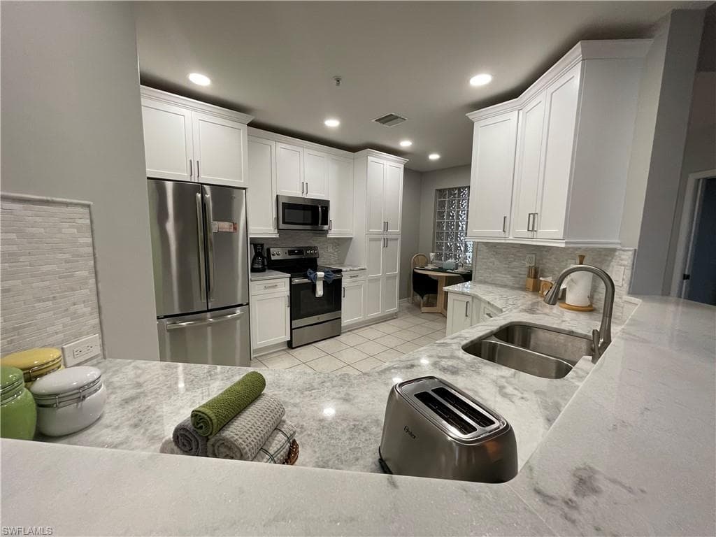 17020 Willowcrest WAY 308 FORT MYERS, FL 33908