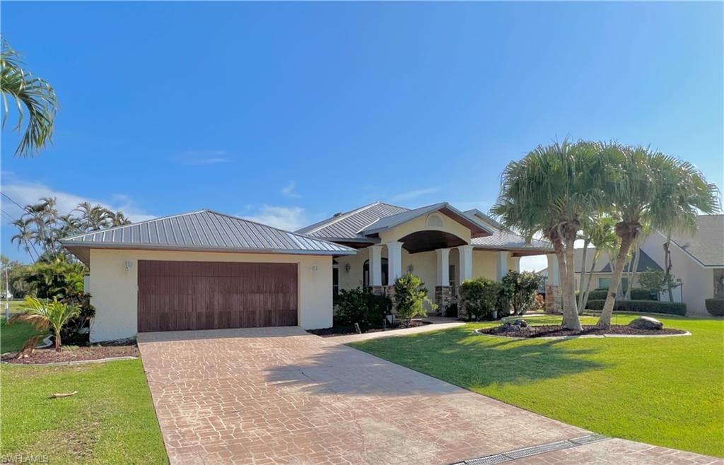 1403 SW 52nd TER CAPE CORAL, FL 33914
