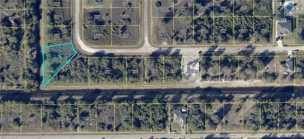 534 Lone Star LN LEHIGH ACRES, FL 33974