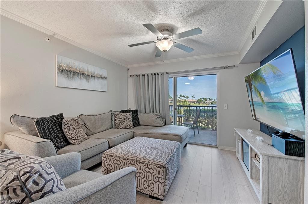 8754 River Homes LN 8106 BONITA SPRINGS, FL 34135