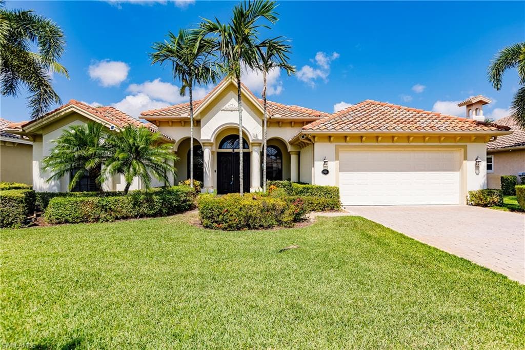 923 Tivoli CT NAPLES, FL 34104