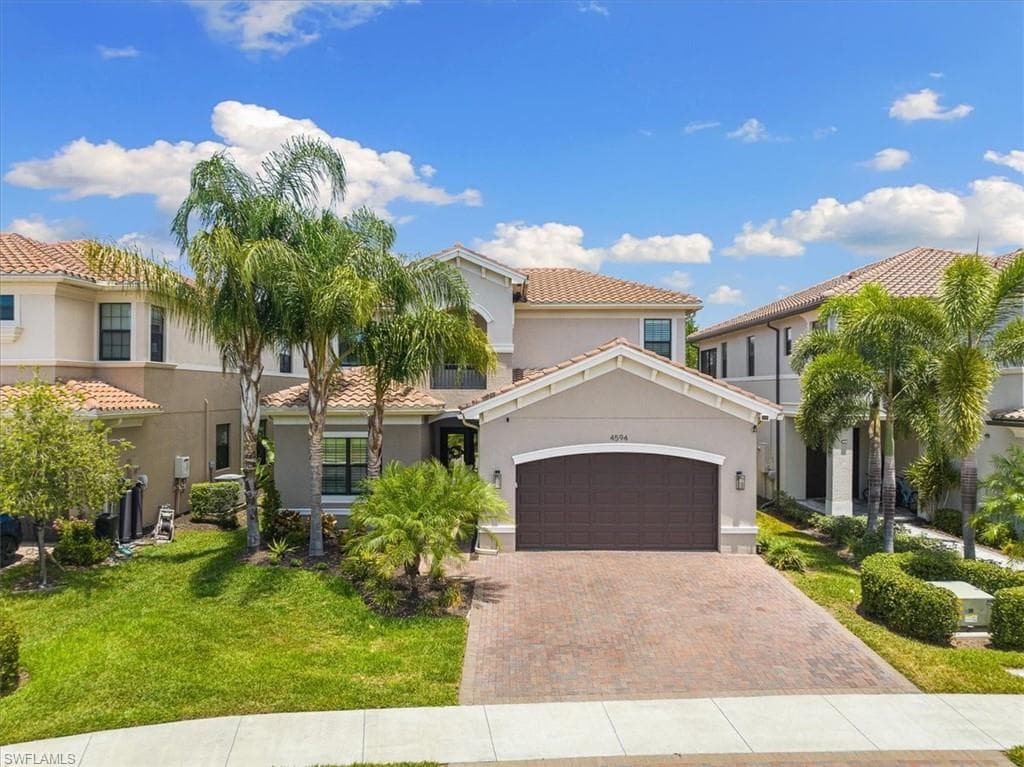4594 Kensington CIR NAPLES, FL 34119