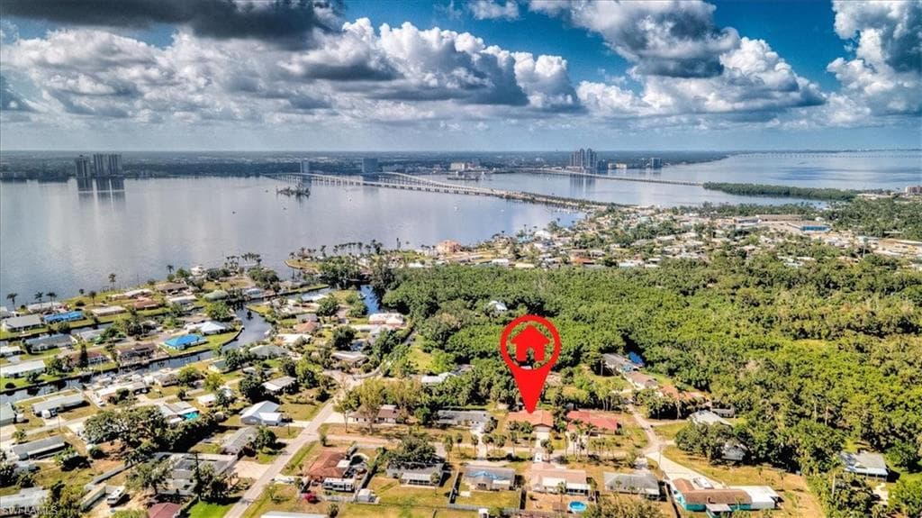 162 Dow LN NORTH FORT MYERS, FL 33917