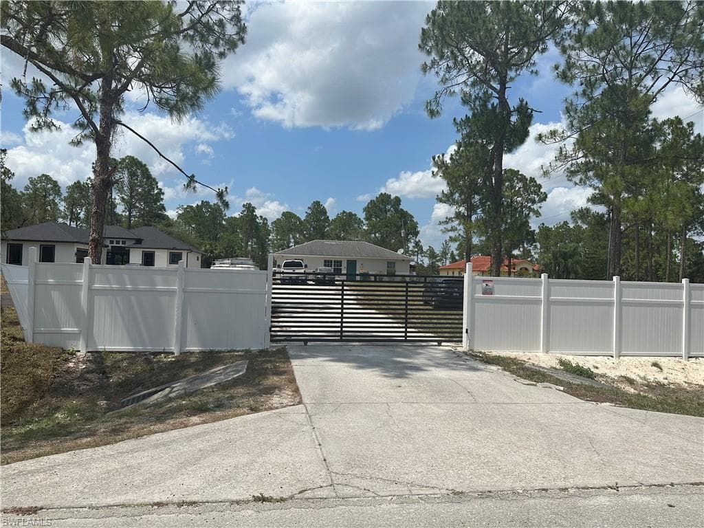 2675 12th AVE SE NAPLES, FL 34117