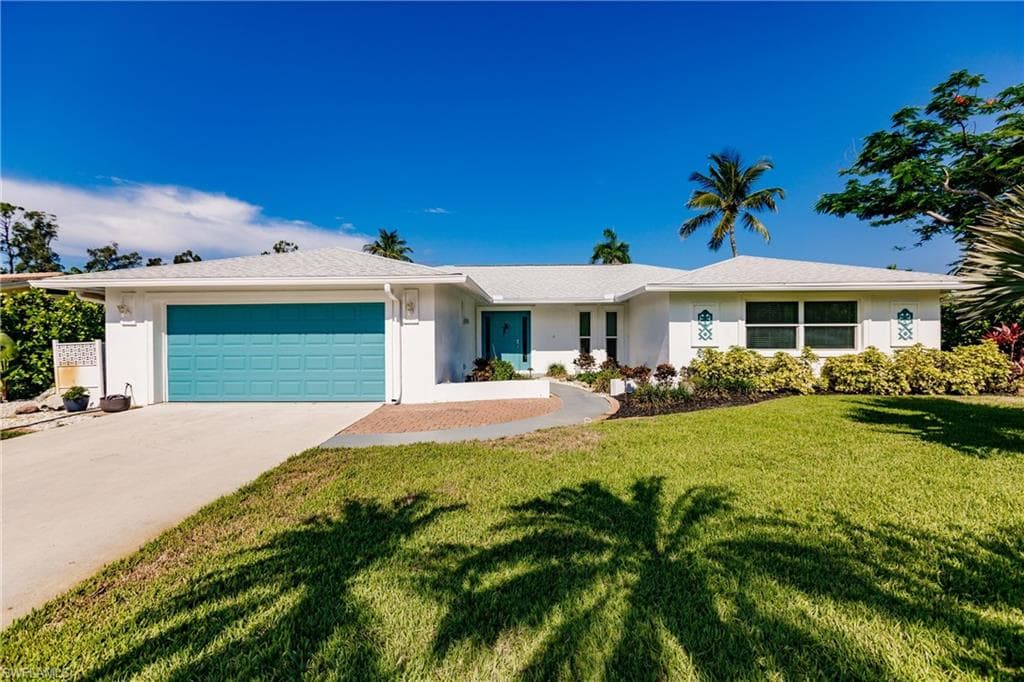 72 Pebble Beach BLVD NAPLES, FL 34113