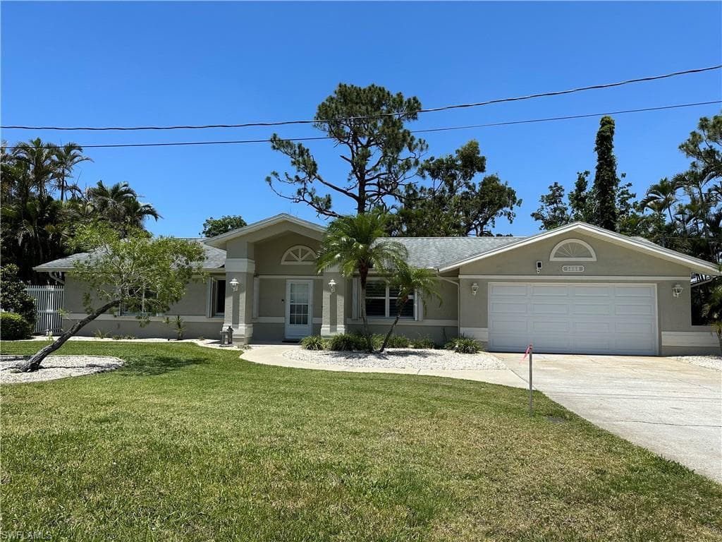 5888 Spicer CT NORTH FORT MYERS, FL 33903