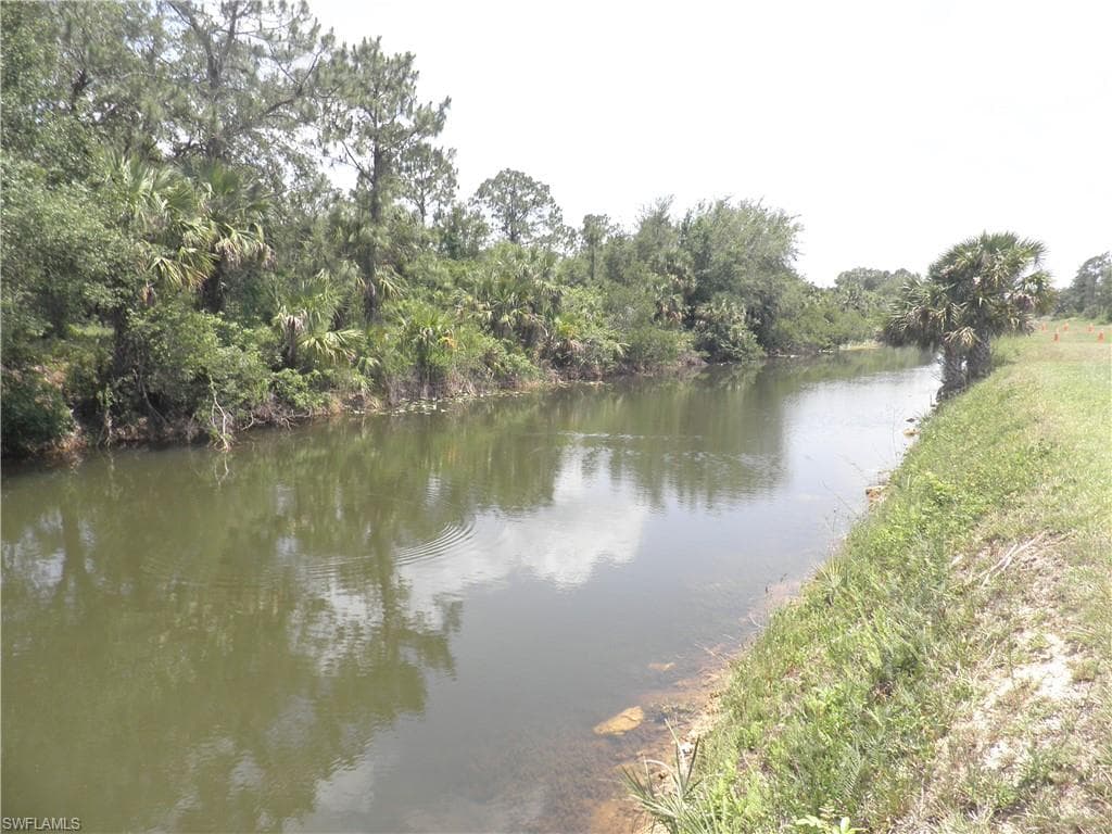 128 Aurora AVE S LEHIGH ACRES, FL 33974