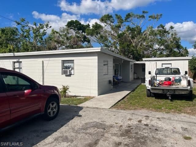 3055 Second ST FORT MYERS, FL 33916