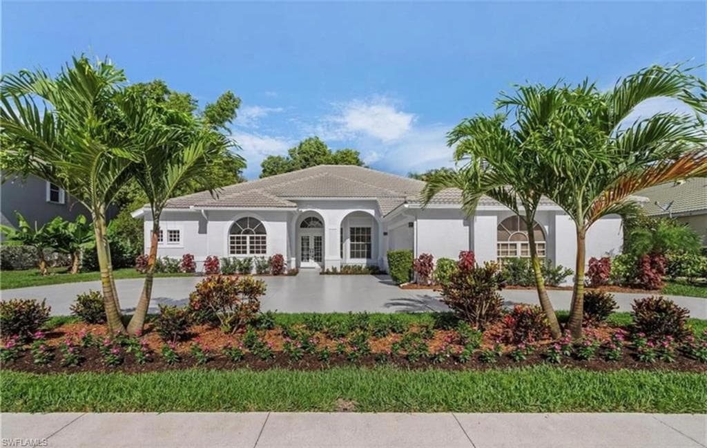 11257 Longshore WAY W NAPLES, FL 34119