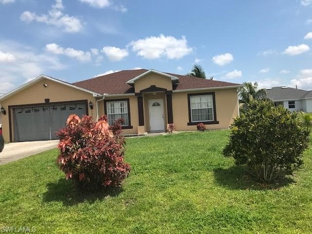 3912 11th ST W LEHIGH ACRES, FL 33971