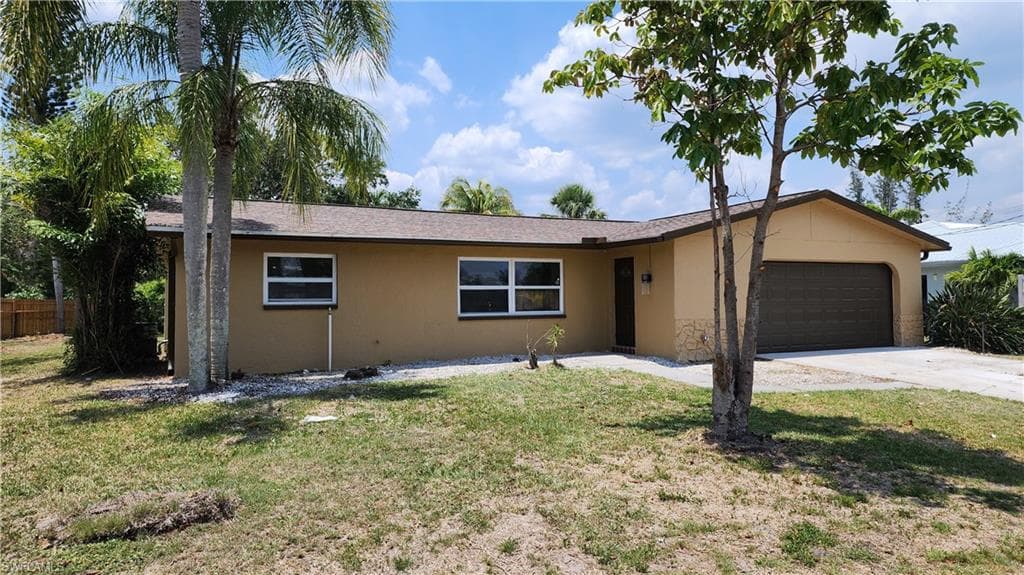 2231 Santiago AVE FORT MYERS, FL 33905
