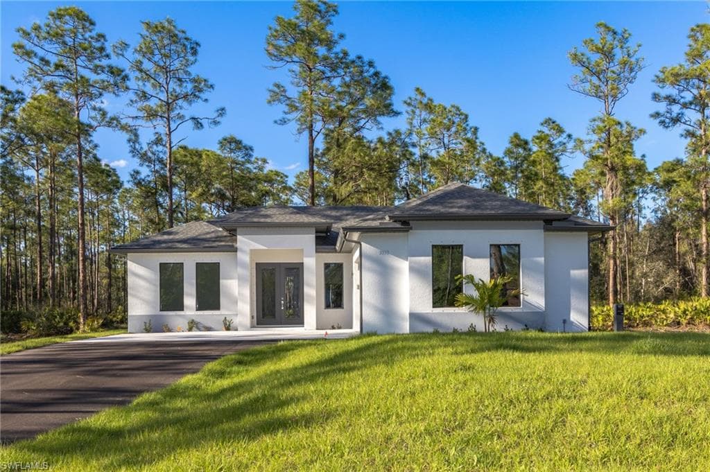 4865 21st PL SW NAPLES, FL 34116