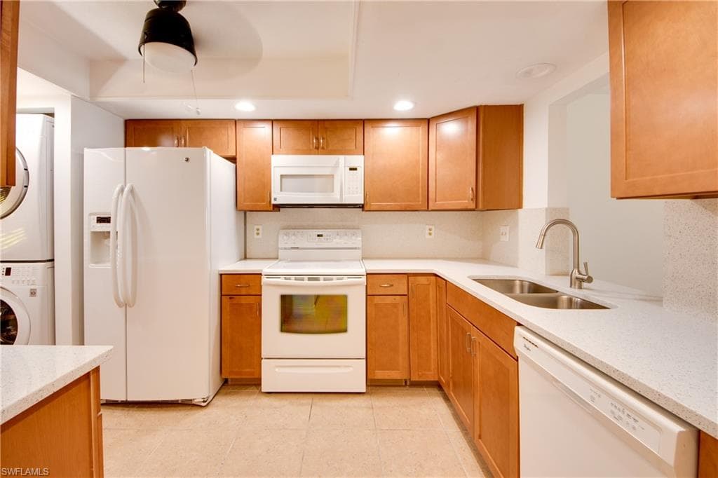 1429 Cape Coral PKWY W 5 CAPE CORAL, FL 33914