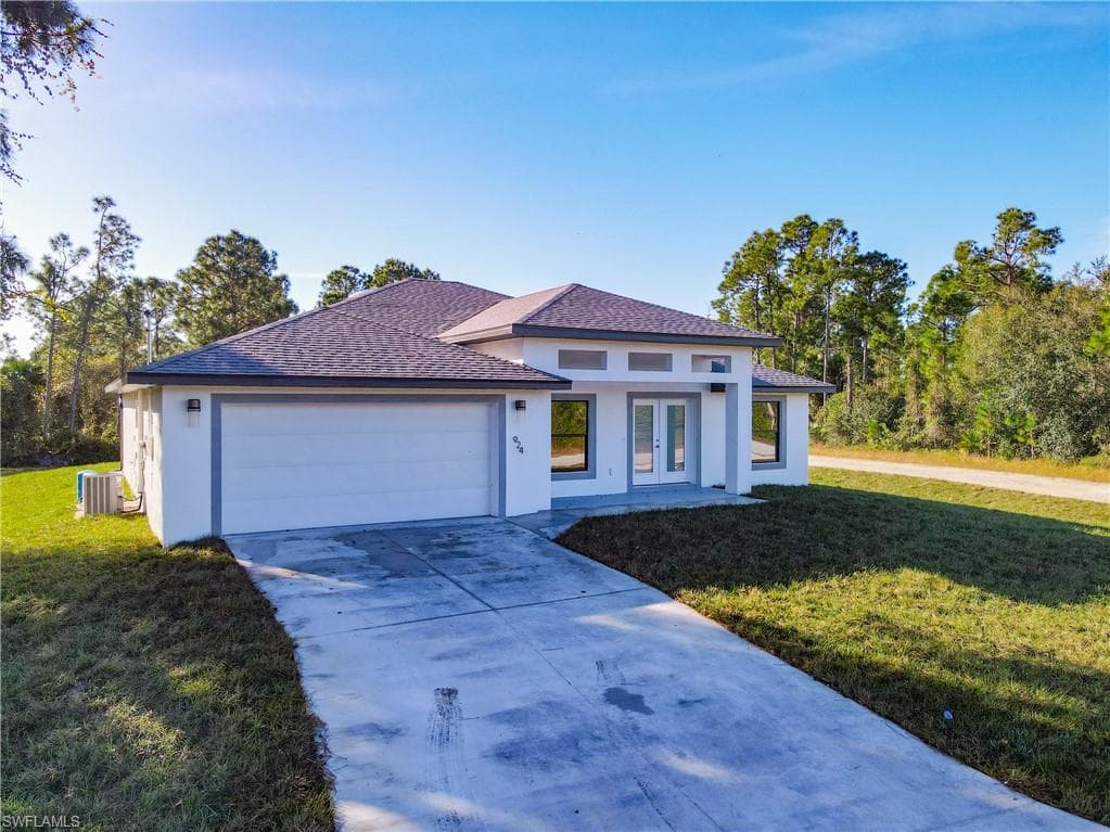 301 Carolina WAY LEHIGH ACRES, FL 33936