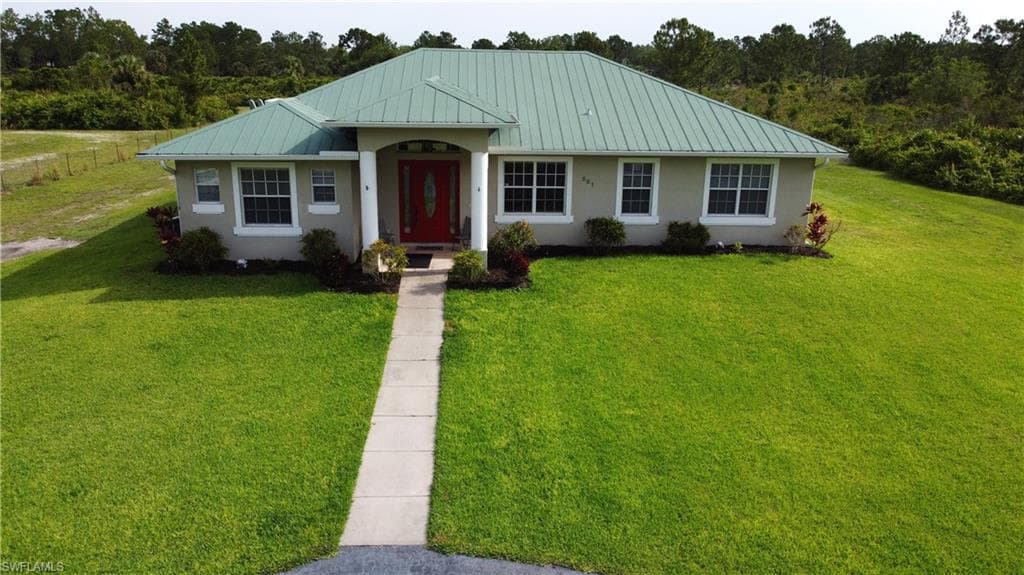 561 22nd AVE NE NAPLES, FL 34120