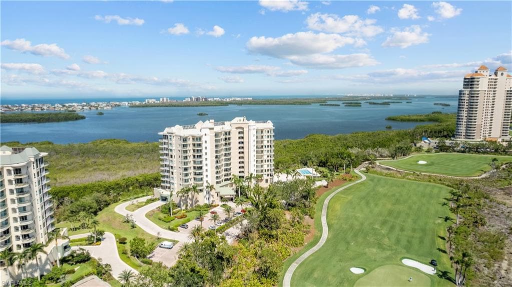 4811 Island Pond CT 905 BONITA SPRINGS, FL 34134