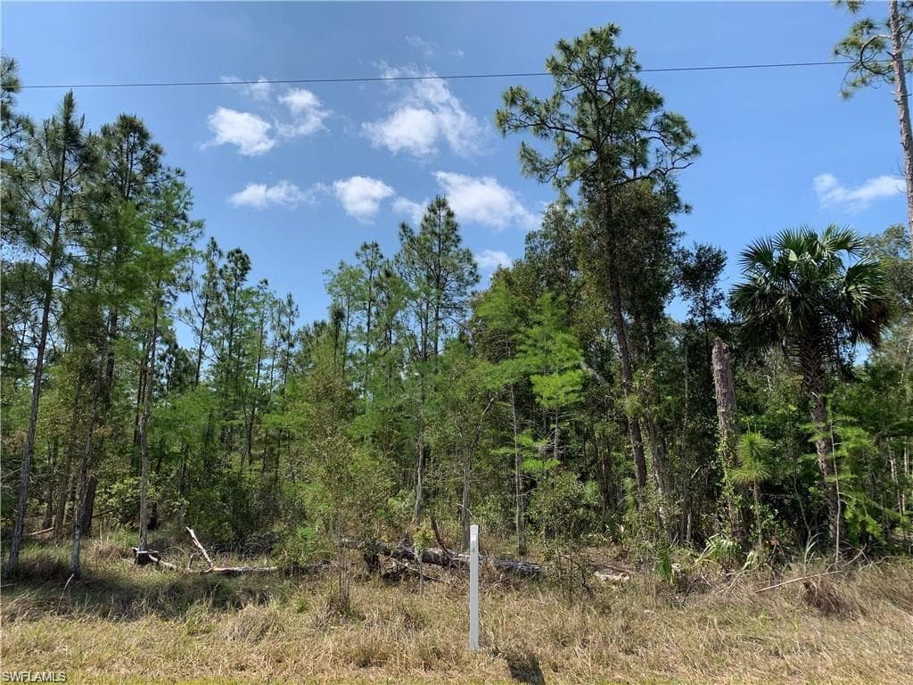 2nd AVE NE NAPLES, FL 34120