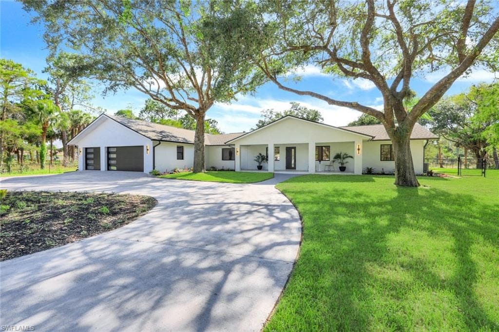 675 27th ST SW NAPLES, FL 34117