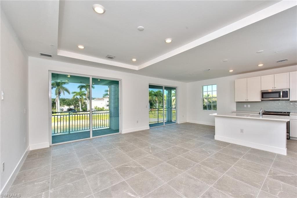 26300 Coco Cay CIR 201 BONITA SPRINGS, FL 34135