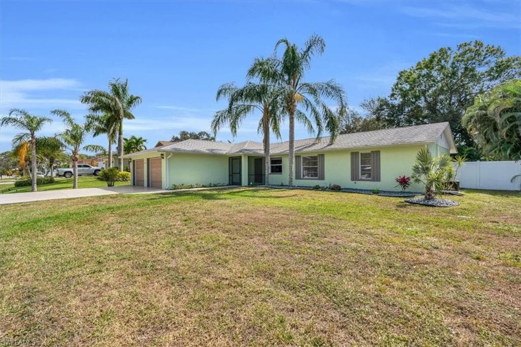 9820 Pennsylvania AVE BONITA SPRINGS, FL 34135