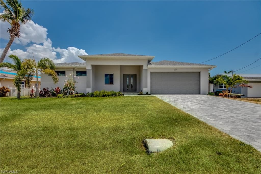 2214 SE 27th TER CAPE CORAL, FL 33904