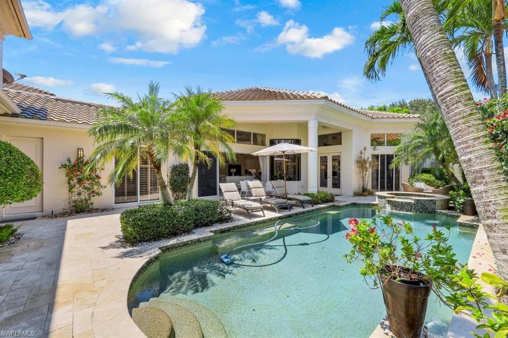 1035 Grand Isle DR NAPLES, FL 34108