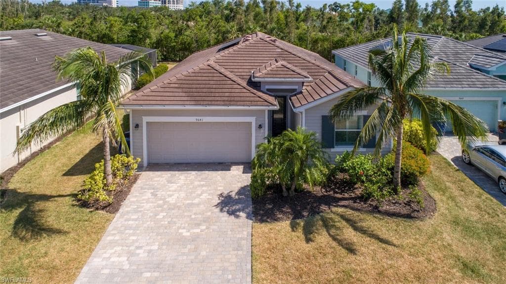 9641 Mirada BLVD FORT MYERS, FL 33908
