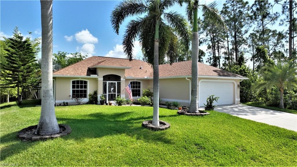 1223 Eclat ST E LEHIGH ACRES, FL 33974