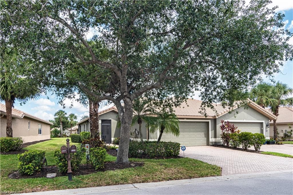 20058 Serre DR ESTERO, FL 33928