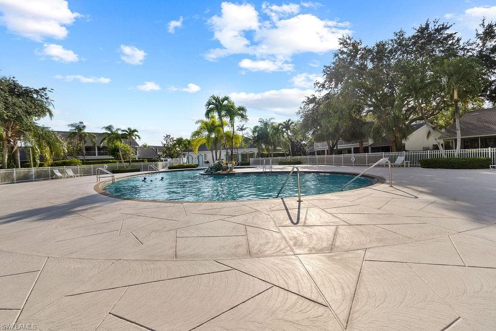 1105 Partridge CIR 202 NAPLES, FL 34104