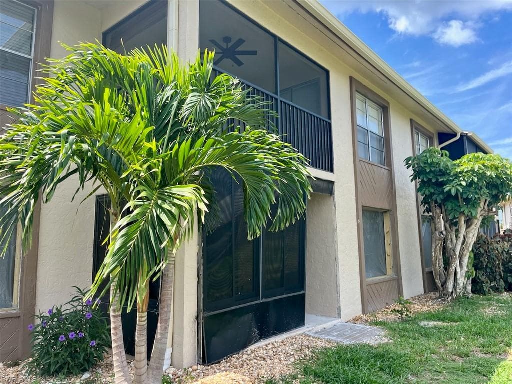 16007 Davis RD 814 FORT MYERS, FL 33908
