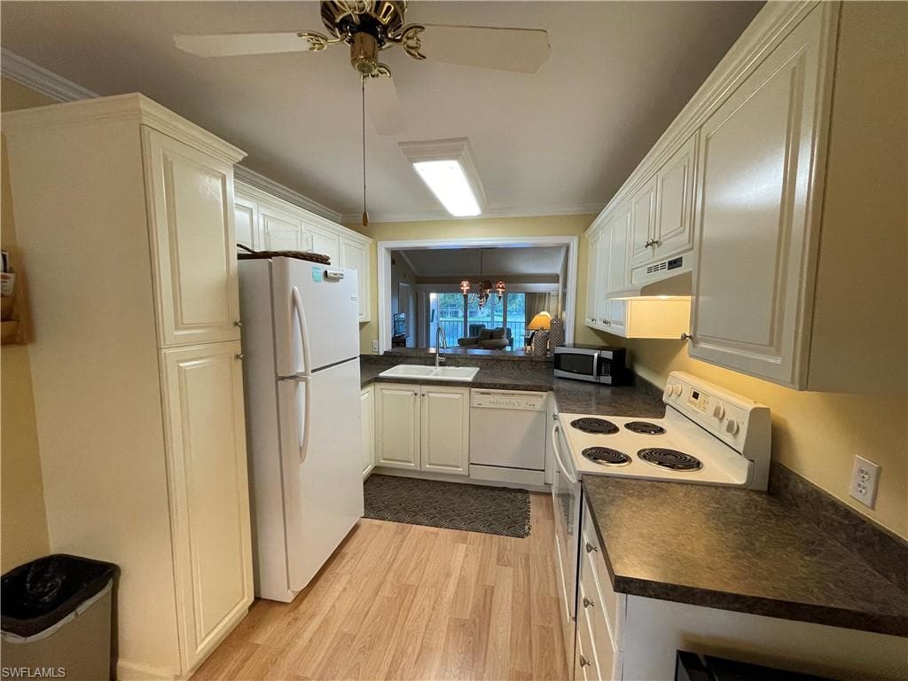 240 Timber Lake CIR D203 NAPLES, FL 34104