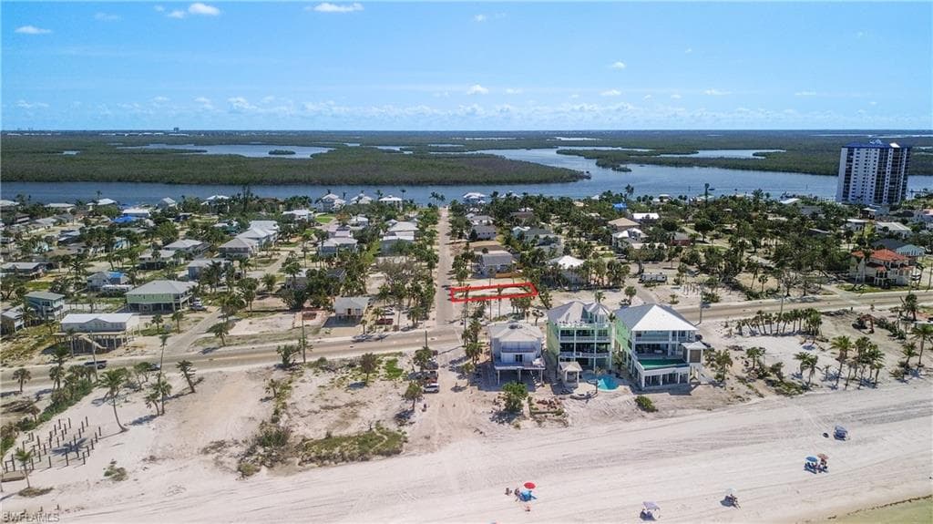 100 Hercules DR FORT MYERS BEACH, FL 33931