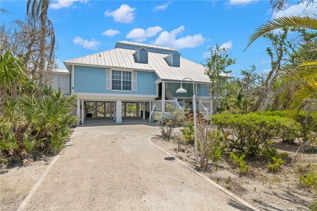 209 Daniel DR SANIBEL, FL 33957