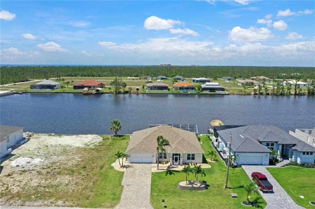 4319 NW 39th ST CAPE CORAL, FL 33993