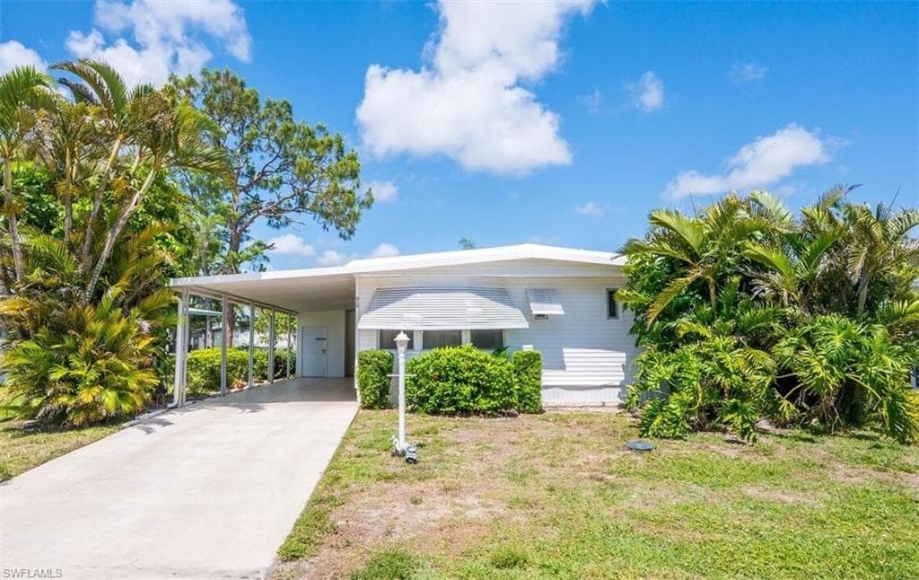 90 Le Mans DR NAPLES, FL 34112