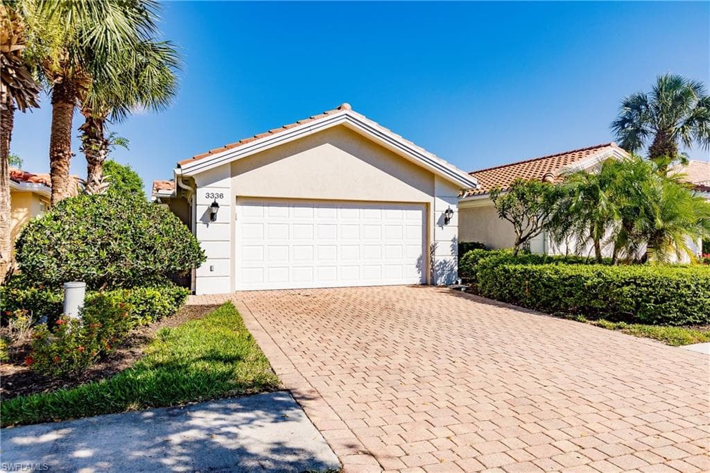 3336 Cayman LN NAPLES, FL 34119