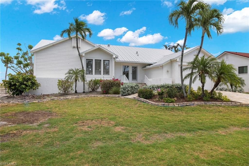 1067 Sand Castle RD SANIBEL, FL 33957