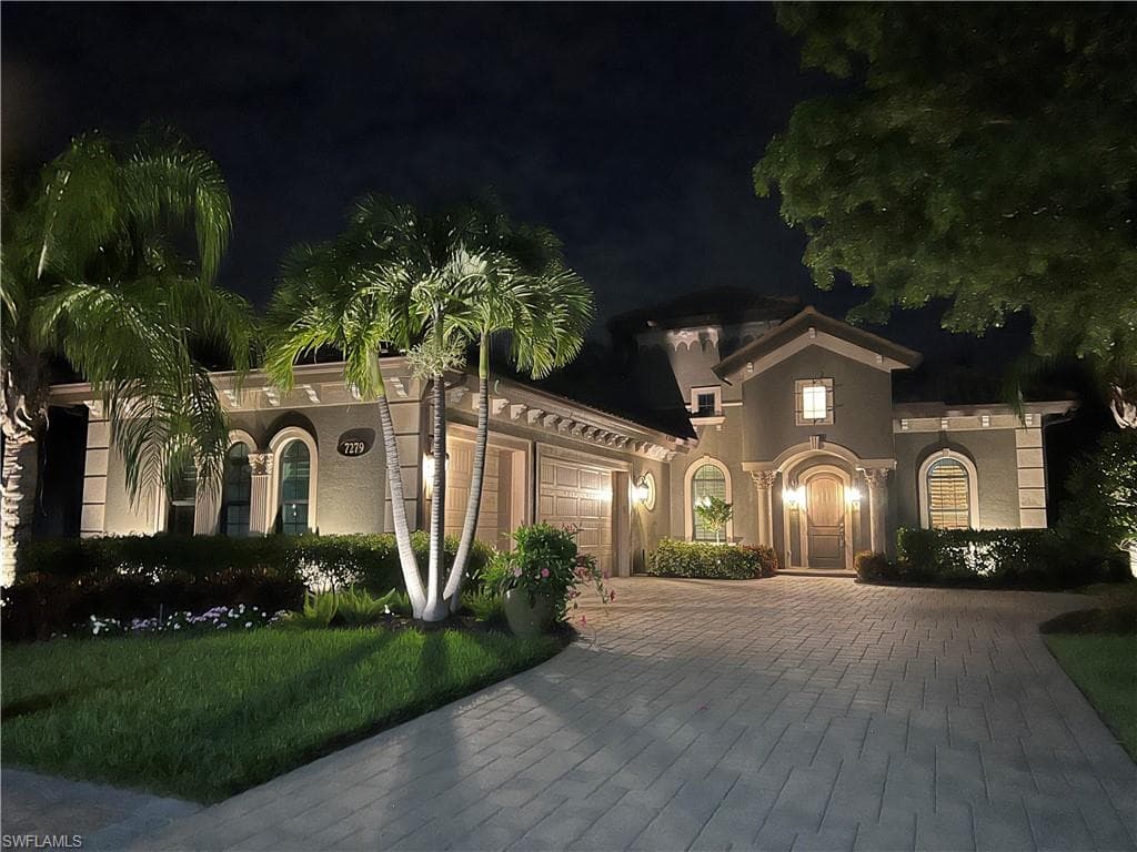 7279 Lantana CIR NAPLES, FL 34119