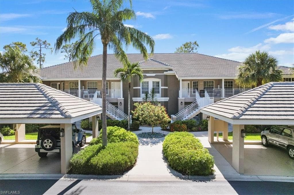 1930 Willow Bend CIR 2-102 NAPLES, FL 34109