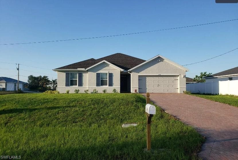 2206 25th LN CAPE CORAL, FL 33993