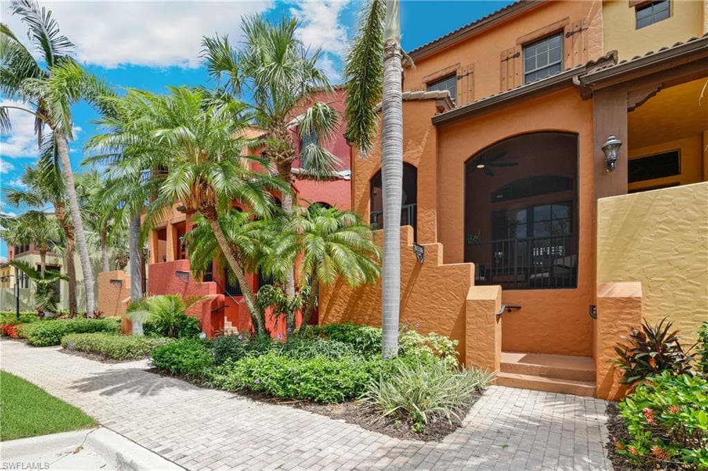 8209 Bibiana WAY 403 FORT MYERS, FL 33912