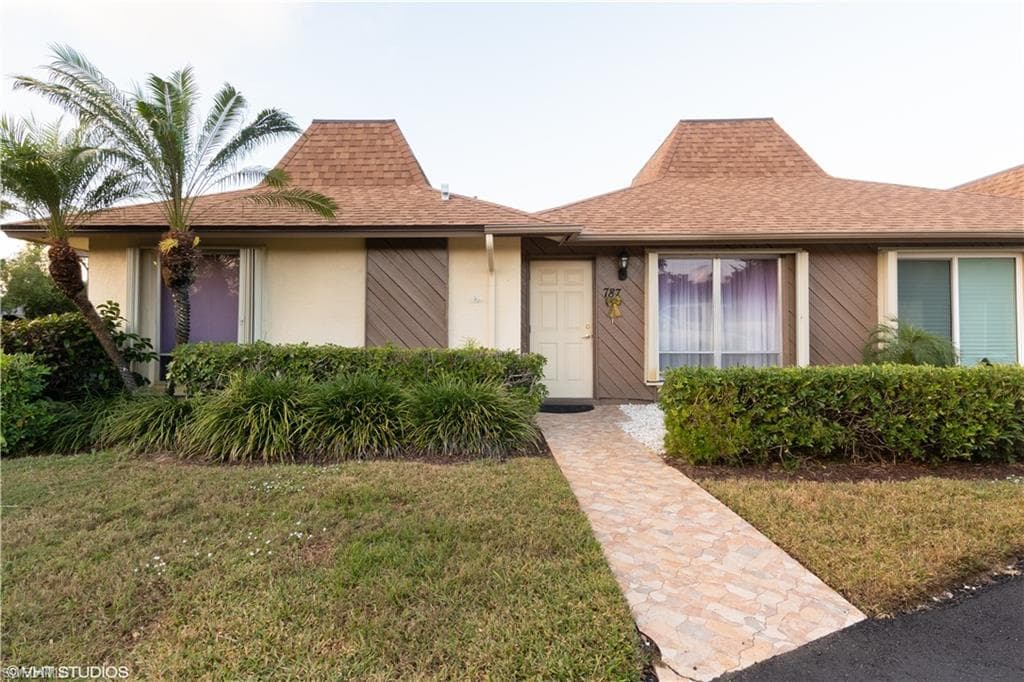 787 Palm View DR 3 NAPLES, FL 34110